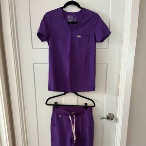 FIGS Scrub Set, XS Catarina Top, XS Petite Zamora Bottom, Magic Purple